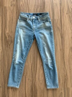 Lucky Brand Light Blue Denim Jeans Waist Detail